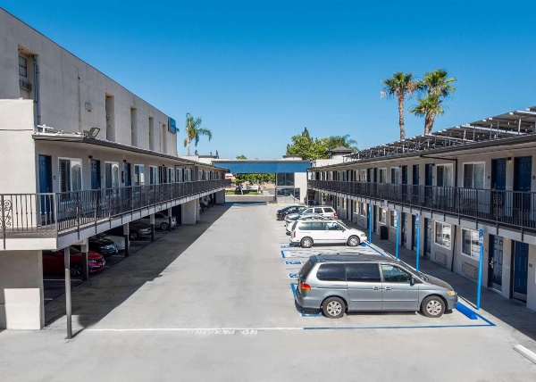 Motel 6 Anaheim - Convention Center Main image